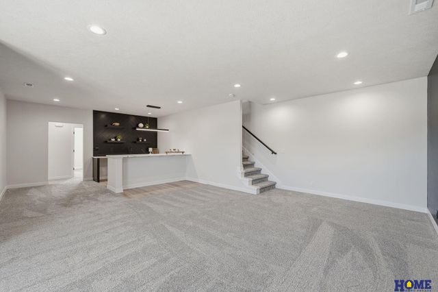 7743 Aero Circle, Lincoln, NE 68516