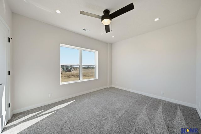 7743 Aero Circle, Lincoln, NE 68516