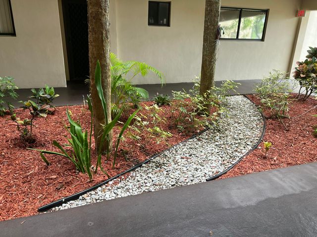 5220 Las Verdes Circle 101, Delray Beach, FL 33484