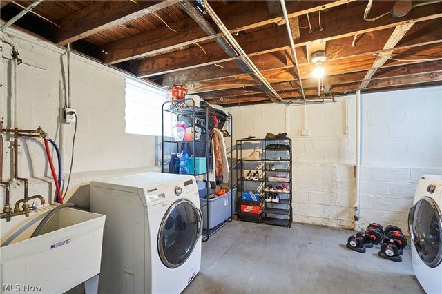 8301 Vista Avenue, Garfield Heights, OH 44125