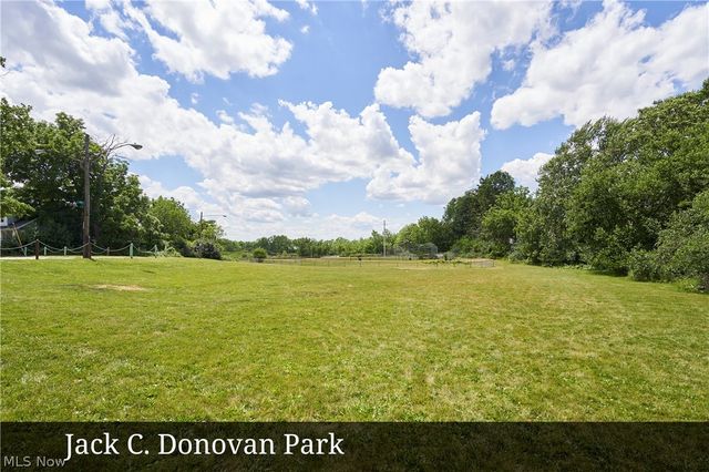 8301 Vista Avenue, Garfield Heights, OH 44125