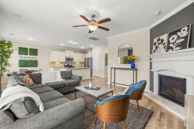 15638 Kensington Bluff Drive, Cypress, TX 77429