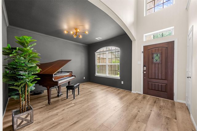15638 Kensington Bluff Drive, Cypress, TX 77429