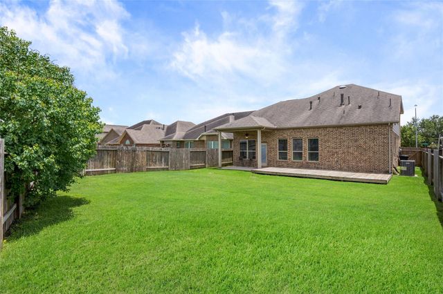 15638 Kensington Bluff Drive, Cypress, TX 77429