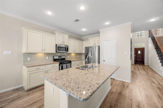 15638 Kensington Bluff Drive, Cypress, TX 77429
