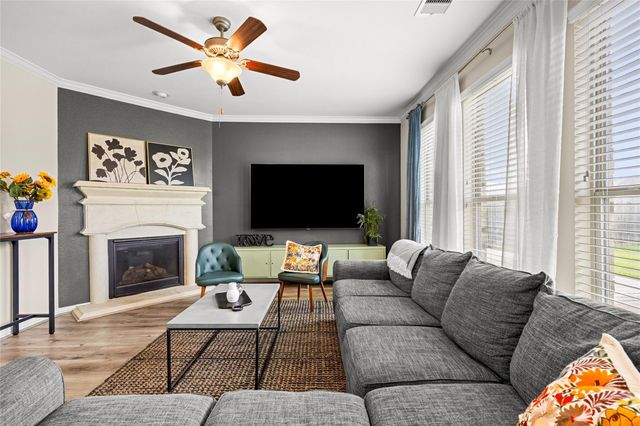 15638 Kensington Bluff Drive, Cypress, TX 77429