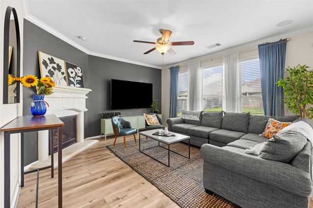 15638 Kensington Bluff Drive, Cypress, TX 77429