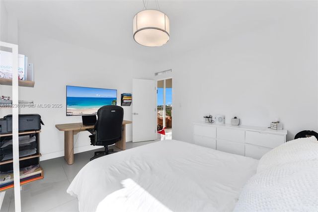 19500 Turnberry Way 7D, Aventura, FL 33180