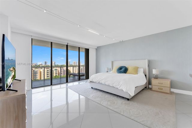 19500 Turnberry Way 7D, Aventura, FL 33180