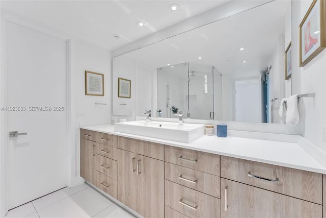 19500 Turnberry Way 7D, Aventura, FL 33180