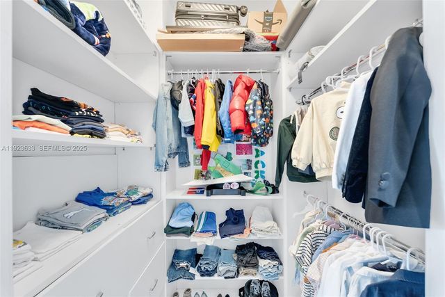 19500 Turnberry Way 7D, Aventura, FL 33180