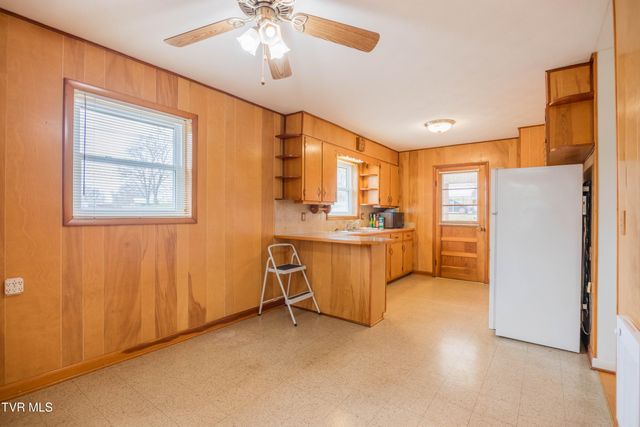 208 Hogan Avenue, Greeneville, TN 37743