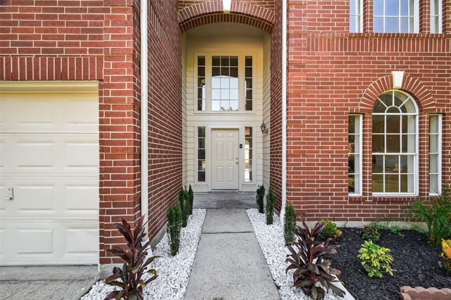 7926 Sundance Court, Baytown, TX 77521