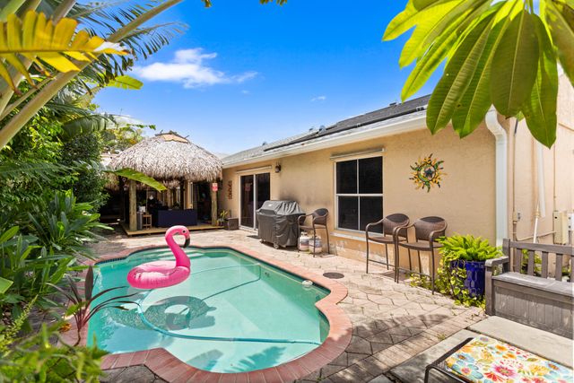4000 SW 72ND Drive, Davie, FL 33314