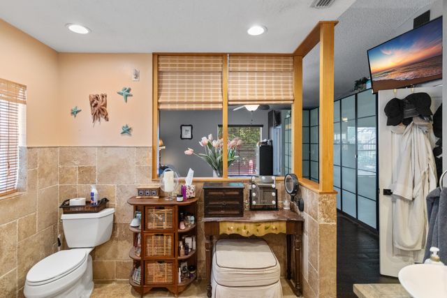 4000 SW 72ND Drive, Davie, FL 33314