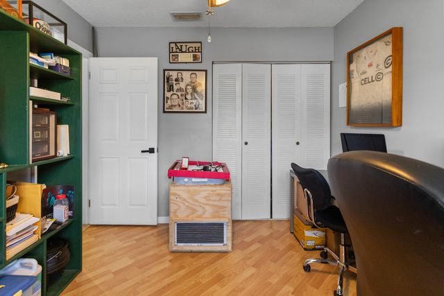 4000 SW 72ND Drive, Davie, FL 33314