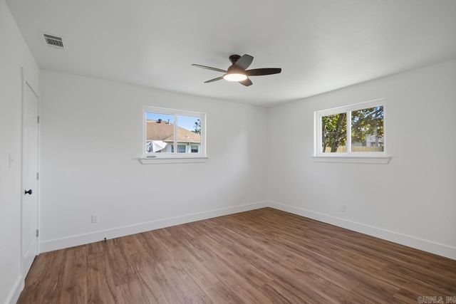 616 E Woodruff Avenue, Sherwood, AR 72120