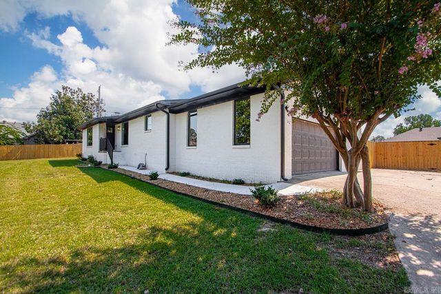 616 E Woodruff Avenue, Sherwood, AR 72120