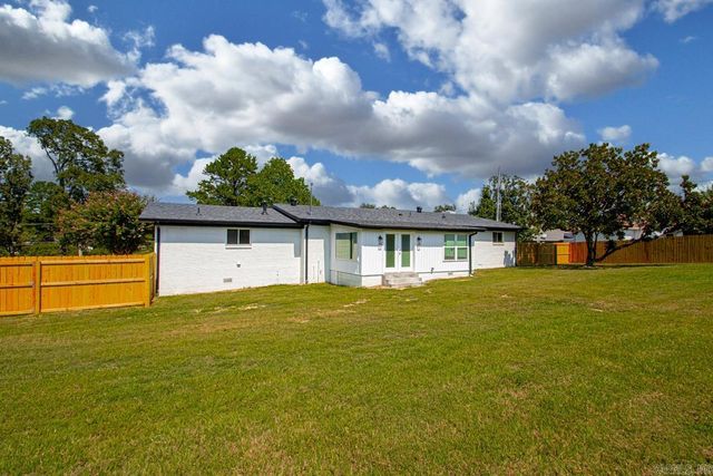 616 E Woodruff Avenue, Sherwood, AR 72120