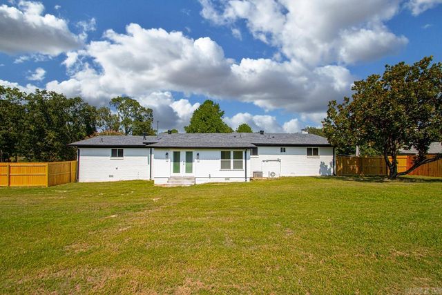 616 E Woodruff Avenue, Sherwood, AR 72120