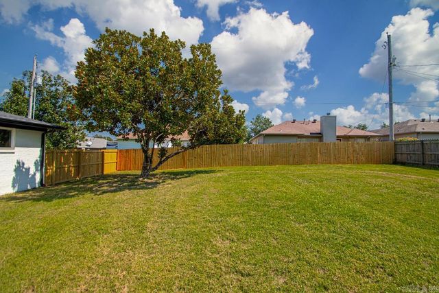 616 E Woodruff Avenue, Sherwood, AR 72120