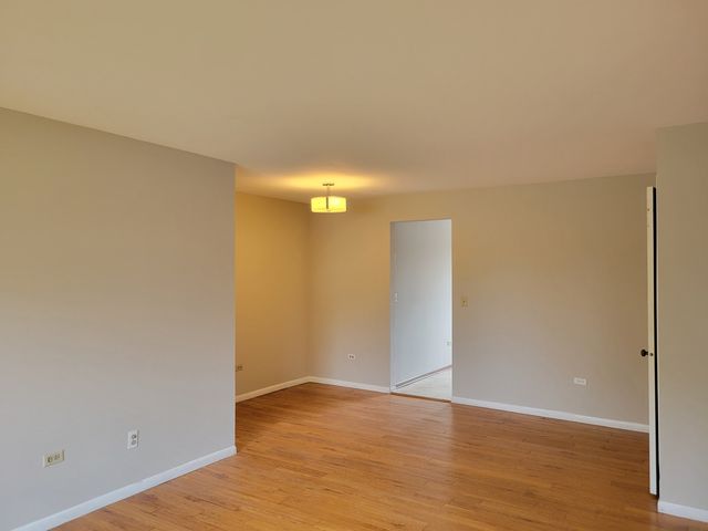 1257 Harding Avenue B1, Des Plaines, IL 60016