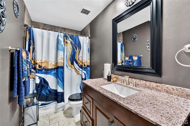 1124 Teson Road, Hazelwood, MO 63042