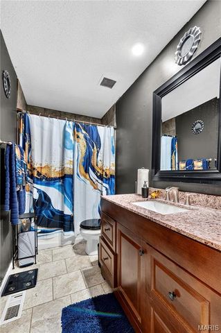 1124 Teson Road, Hazelwood, MO 63042
