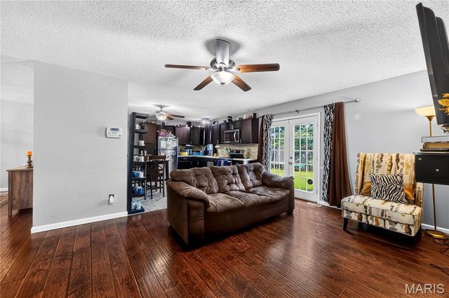 1124 Teson Road, Hazelwood, MO 63042