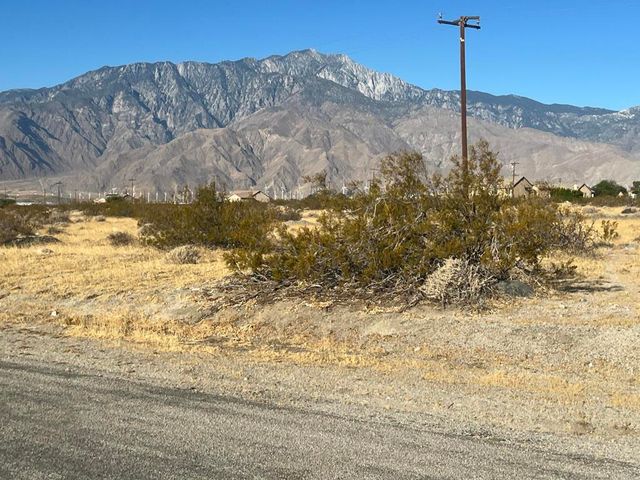 16439 1629 Mauna Loa Rd, Desert Hot Springs, CA 92240