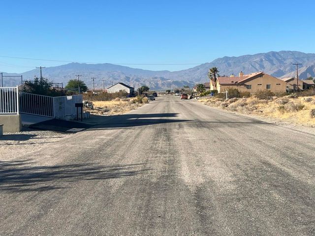 16439 1629 Mauna Loa Rd, Desert Hot Springs, CA 92240