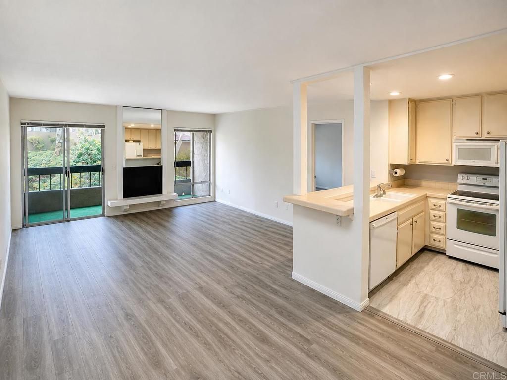 10400 Caminito Cuervo 255, San Diego, CA 92108 — photo 2