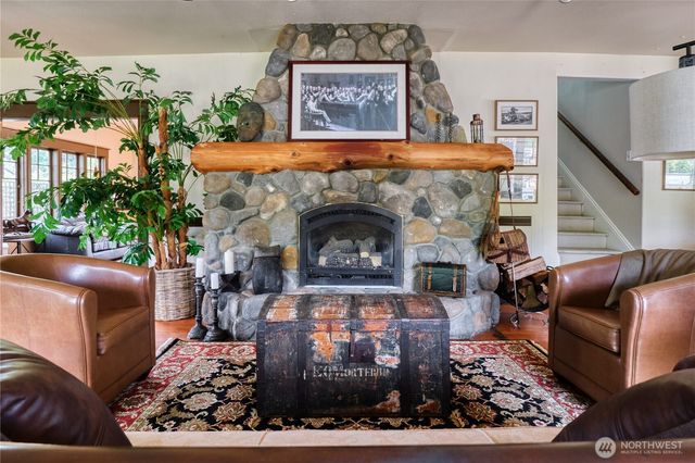 1379 Gulf Road, Point Roberts, WA 98281