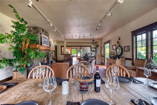 1379 Gulf Road, Point Roberts, WA 98281