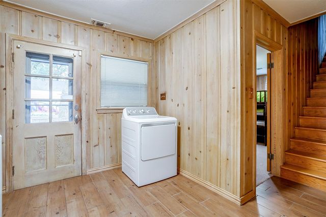 1505 N Riverside Drive, Fort Worth, TX 76111