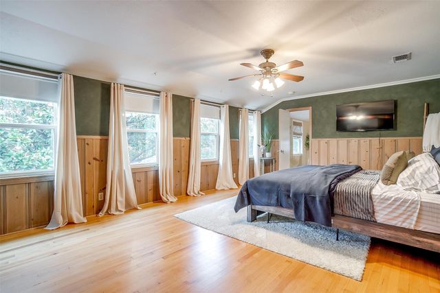 1505 N Riverside Drive, Fort Worth, TX 76111