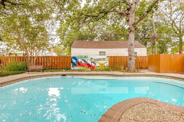 1505 N Riverside Drive, Fort Worth, TX 76111