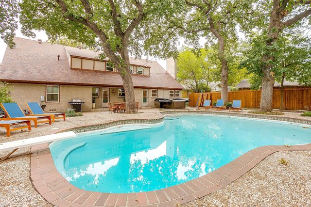 1505 N Riverside Drive, Fort Worth, TX 76111