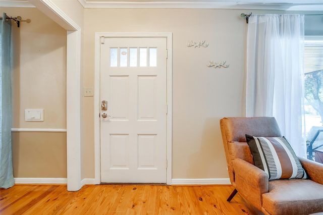 1505 N Riverside Drive, Fort Worth, TX 76111