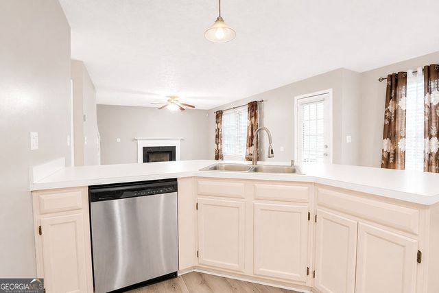 775 Stonemill Manor, Lithonia, GA 30058