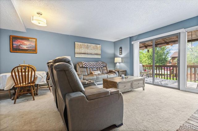 228 Cedar Grove Drive D, St Charles, MO 63304