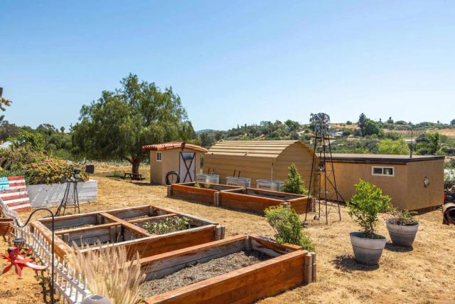 9908 West lilac, Escondido, CA 92026