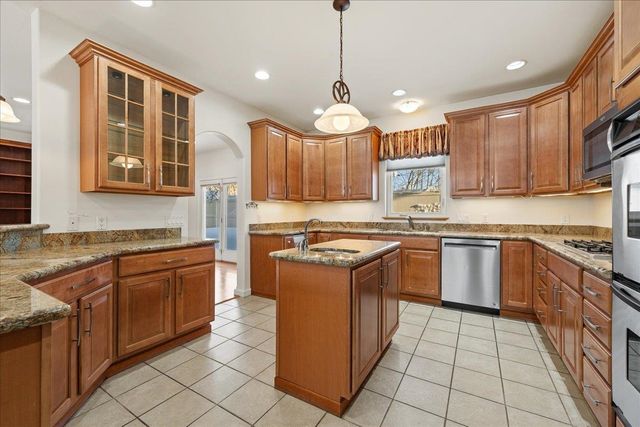 2831 CHIEF WILLIAM DRIVE, Fairbanks, AK 99709