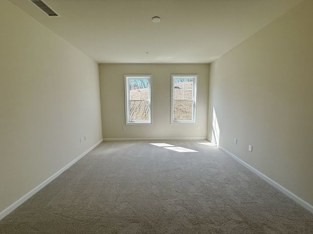 6 Stratton Dr 110, Woburn, MA 01801