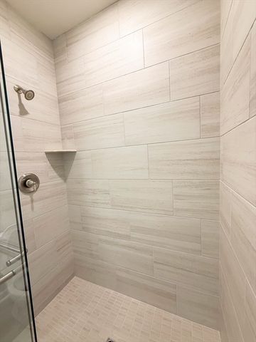 6 Stratton Dr 110, Woburn, MA 01801