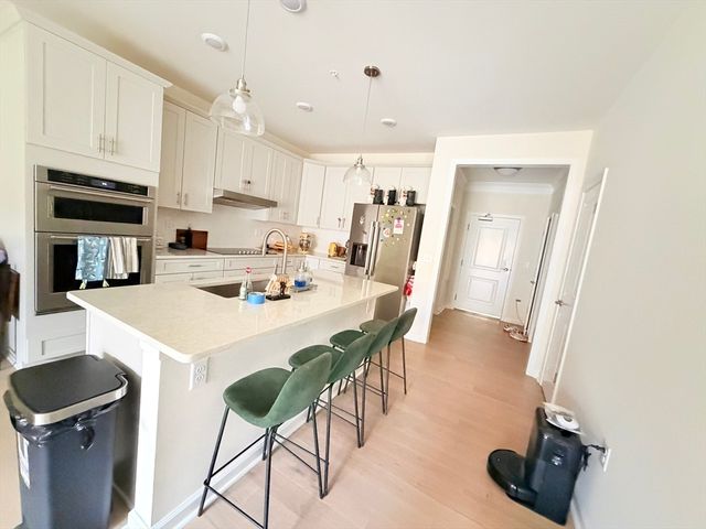 6 Stratton Dr 110, Woburn, MA 01801