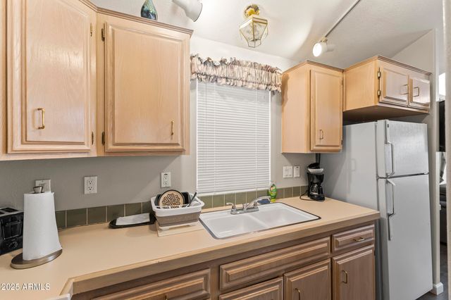 111 S GREENFIELD Road 238, Mesa, AZ 85206