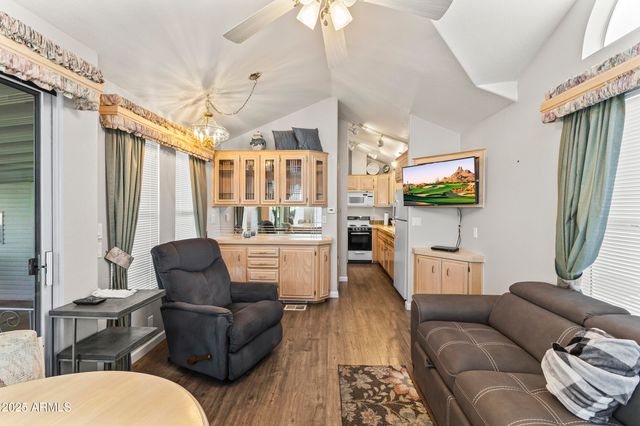 111 S GREENFIELD Road 238, Mesa, AZ 85206