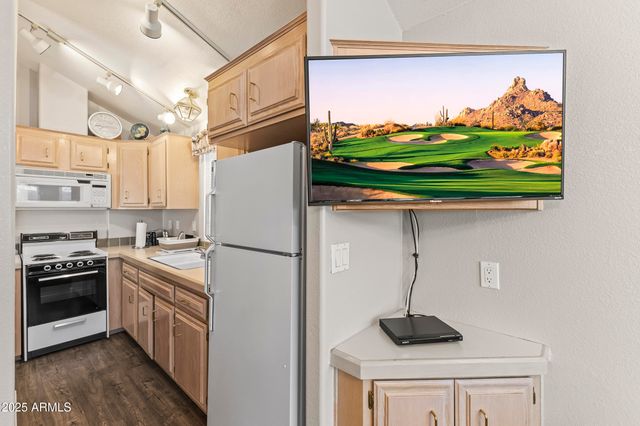 111 S GREENFIELD Road 238, Mesa, AZ 85206