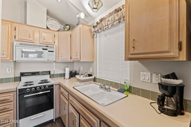 111 S GREENFIELD Road 238, Mesa, AZ 85206